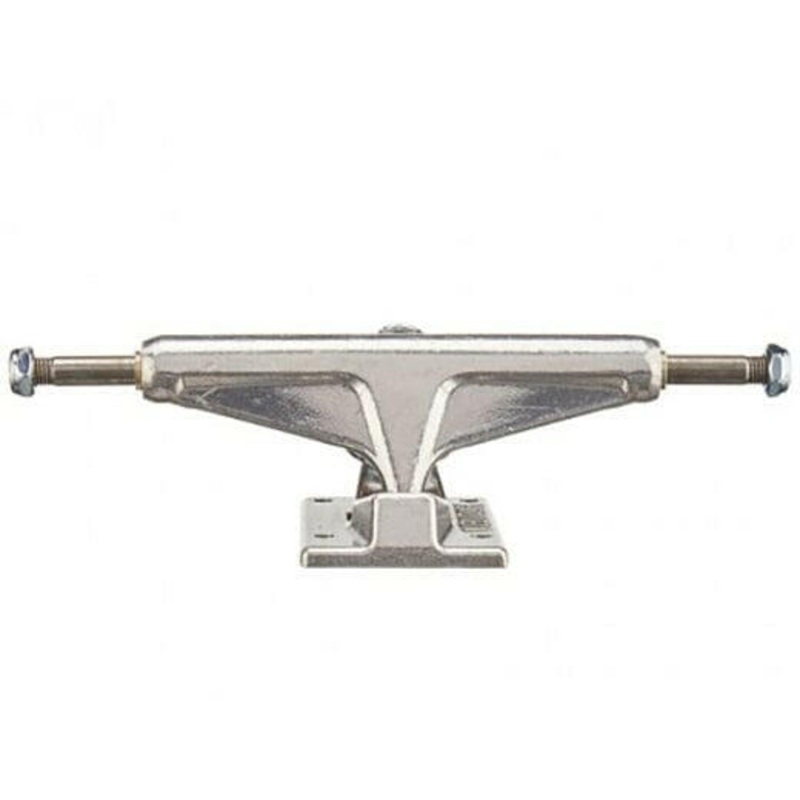 Venture – Polished Low 5.2 Skateboard Trucks