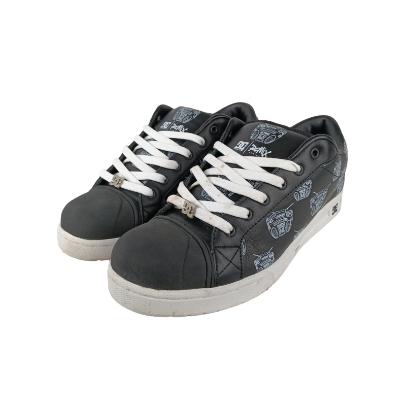 DC Trainer Remix X Travis Barker Black White Size 11 Shoes Pre Owned